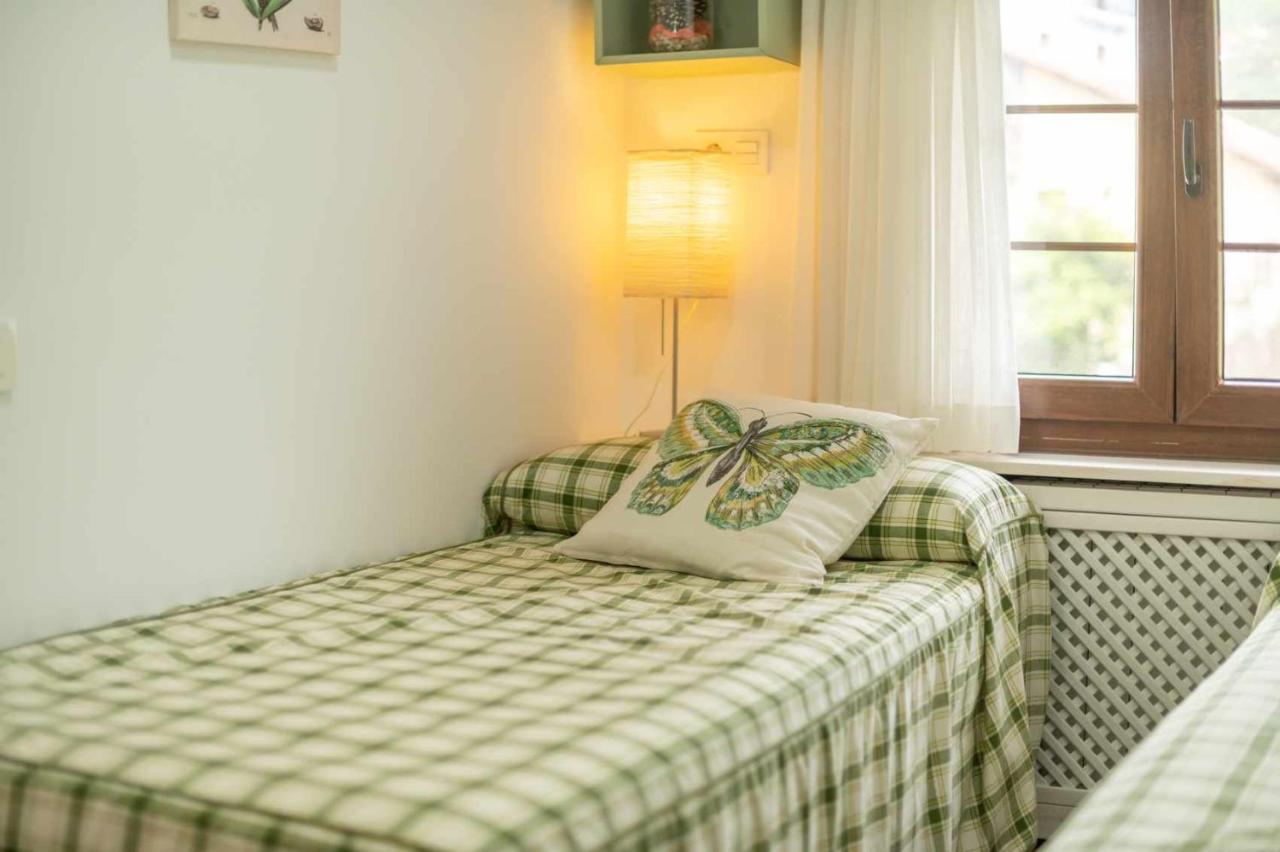 Apartamentos La Corrada De 安德里恩 外观 照片